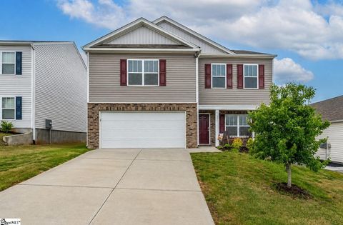 Photo of 500 Ashwood Way, Easley, SC 29640 (MLS # 1590033)