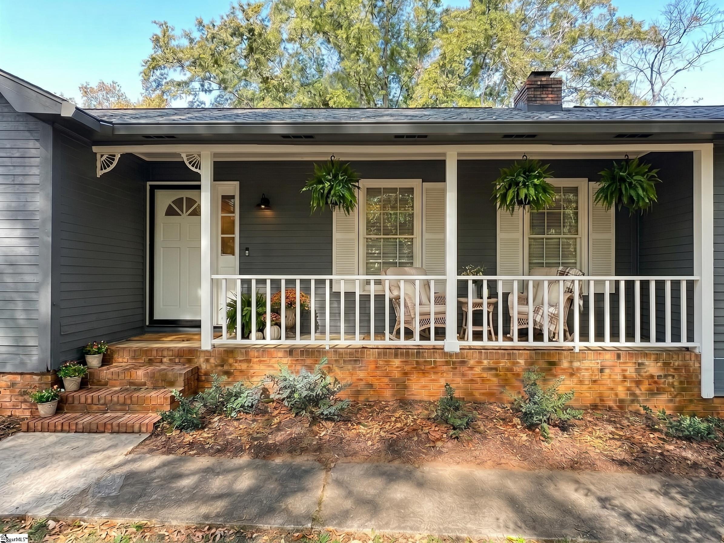 207 Laurelwood Drive