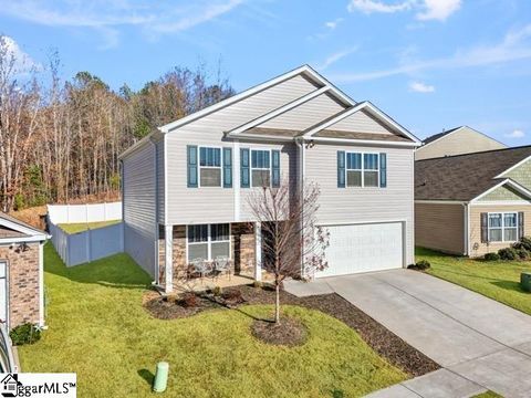 Photo of 229 Ashwood Way, Easley, SC 29631 (MLS # 1585289)