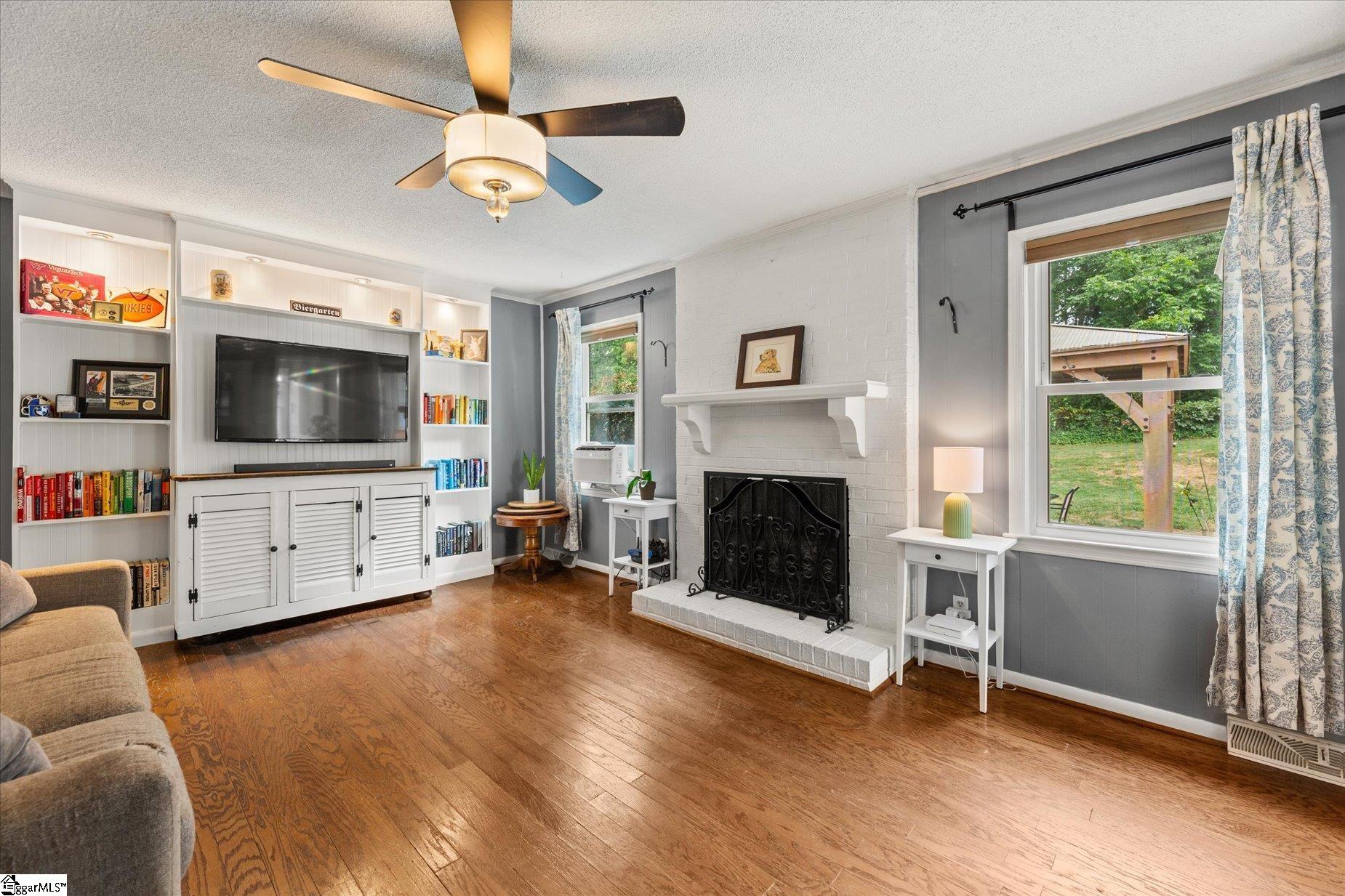 4968 Vineyard Lane