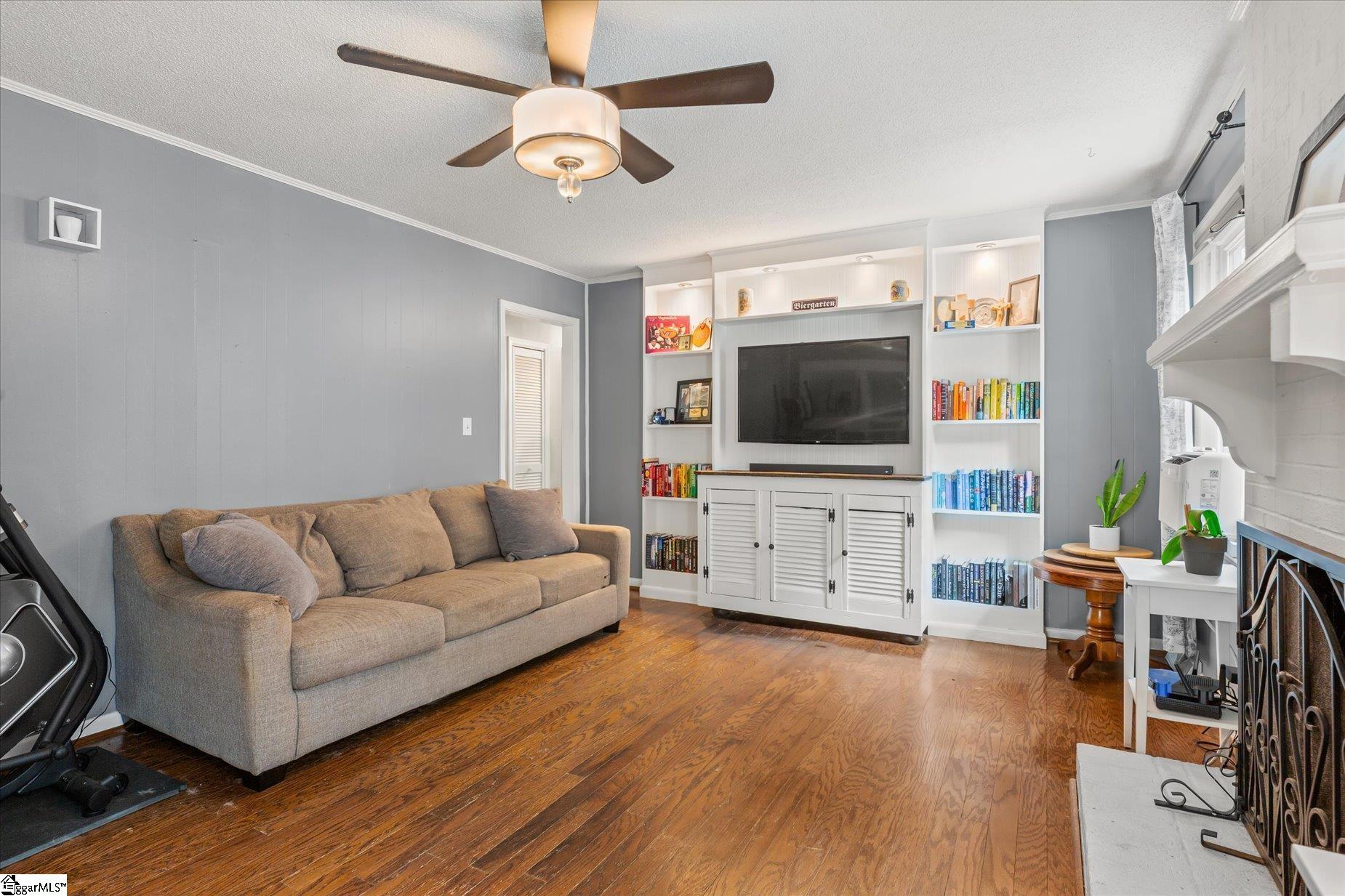 4968 Vineyard Lane