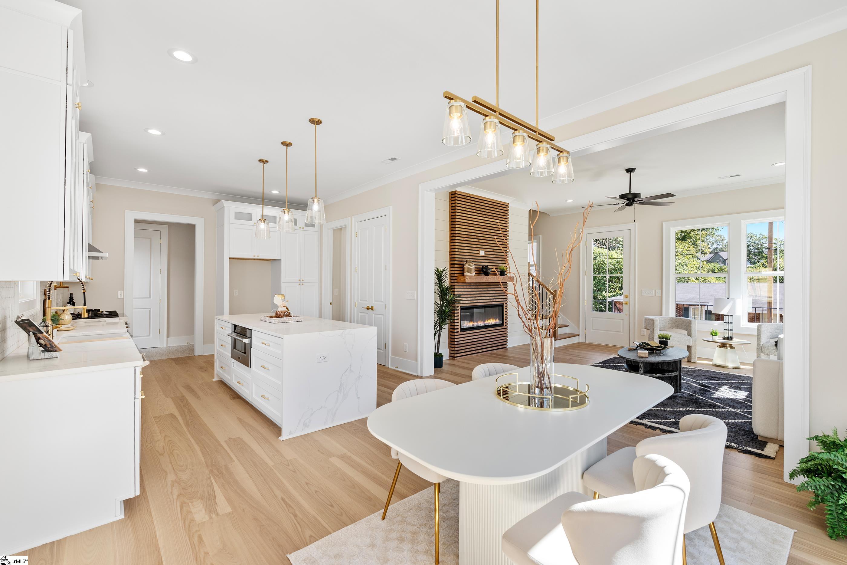 Greenville, South Carolina 29601, United States, 4 Bedrooms Bedrooms, ,4 BathroomsBathrooms,Residential,Active,221513