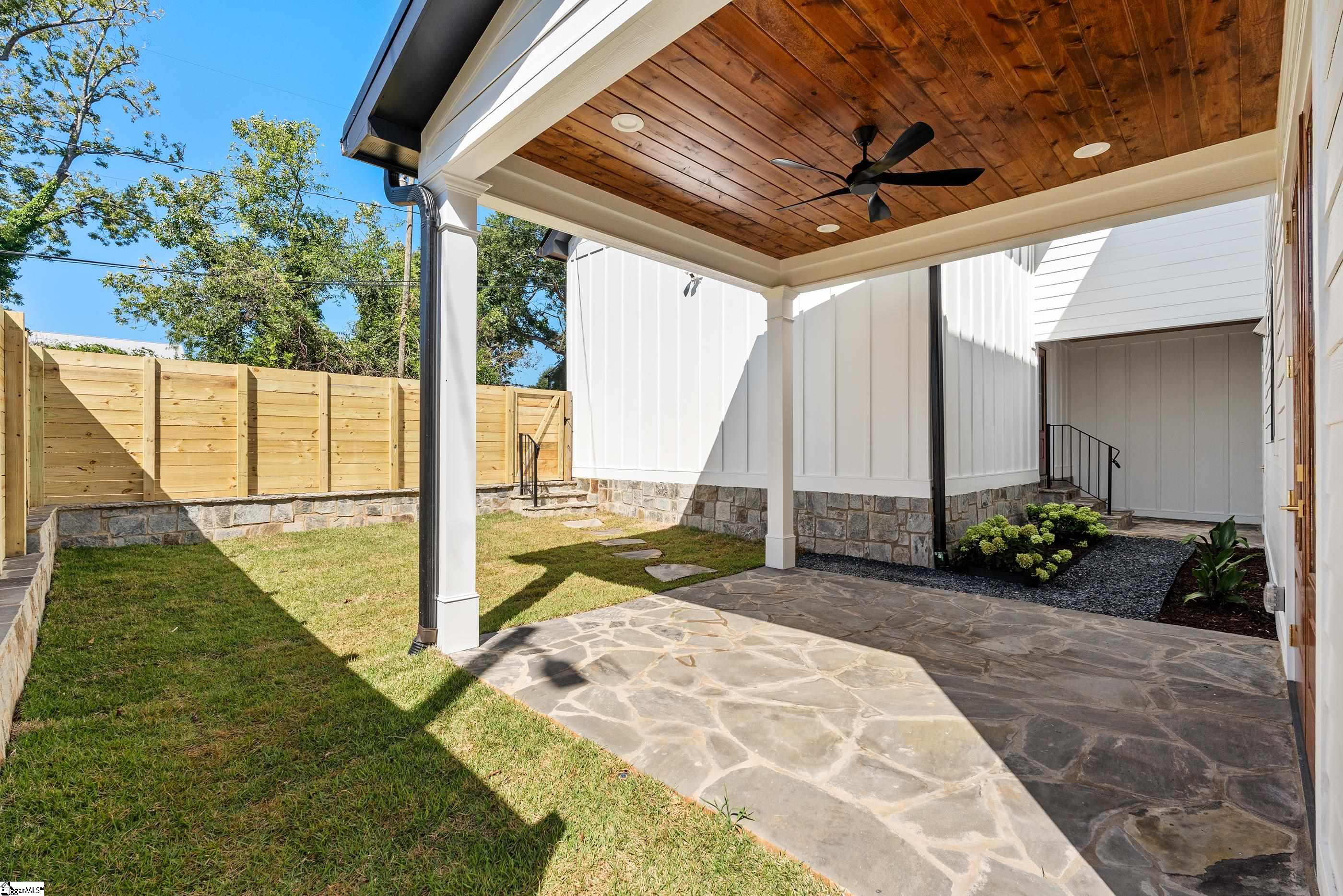 Greenville, South Carolina 29601, United States, 4 Bedrooms Bedrooms, ,4 BathroomsBathrooms,Residential,Active,221513