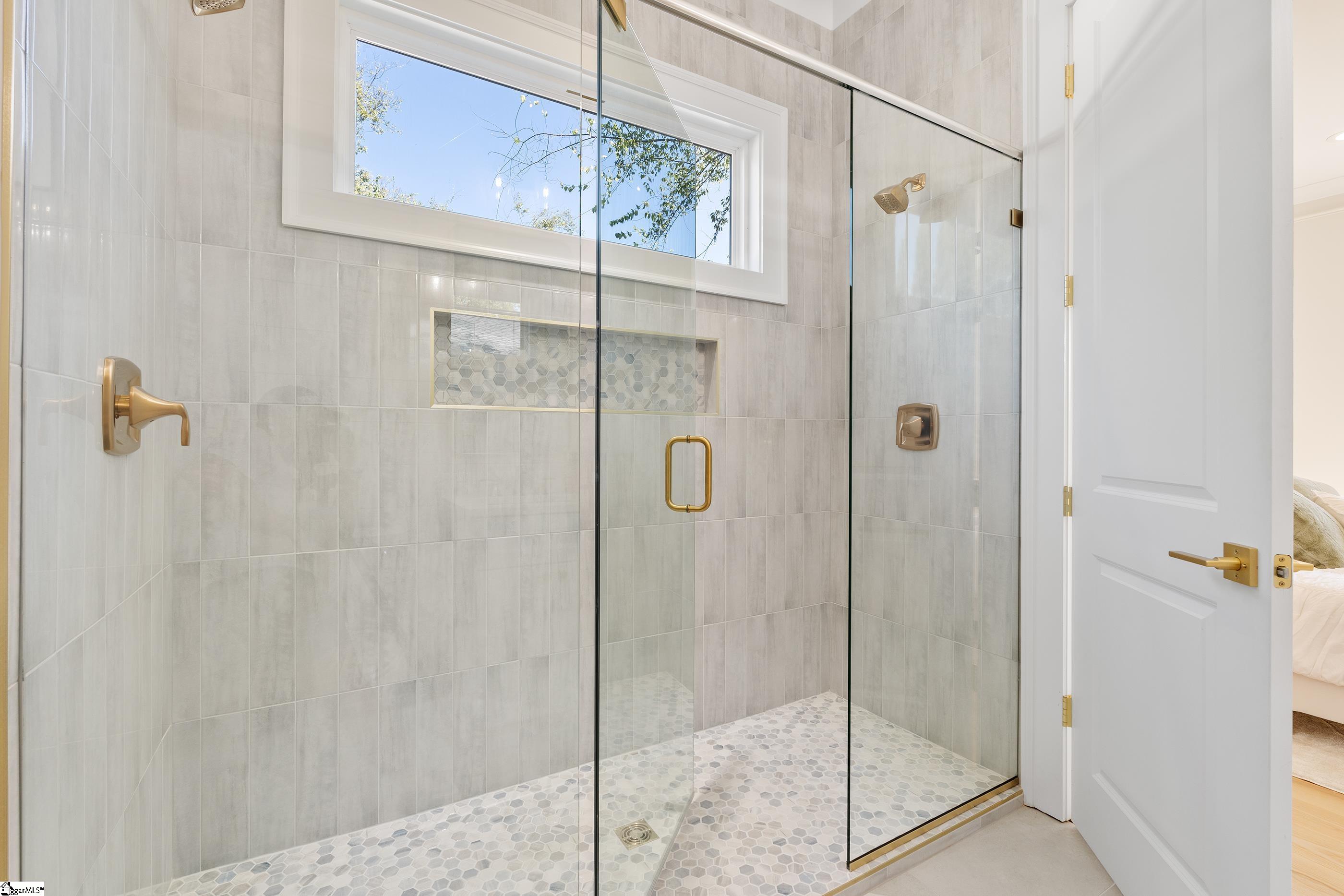 Greenville, South Carolina 29601, United States, 4 Bedrooms Bedrooms, ,4 BathroomsBathrooms,Residential,Active,221513