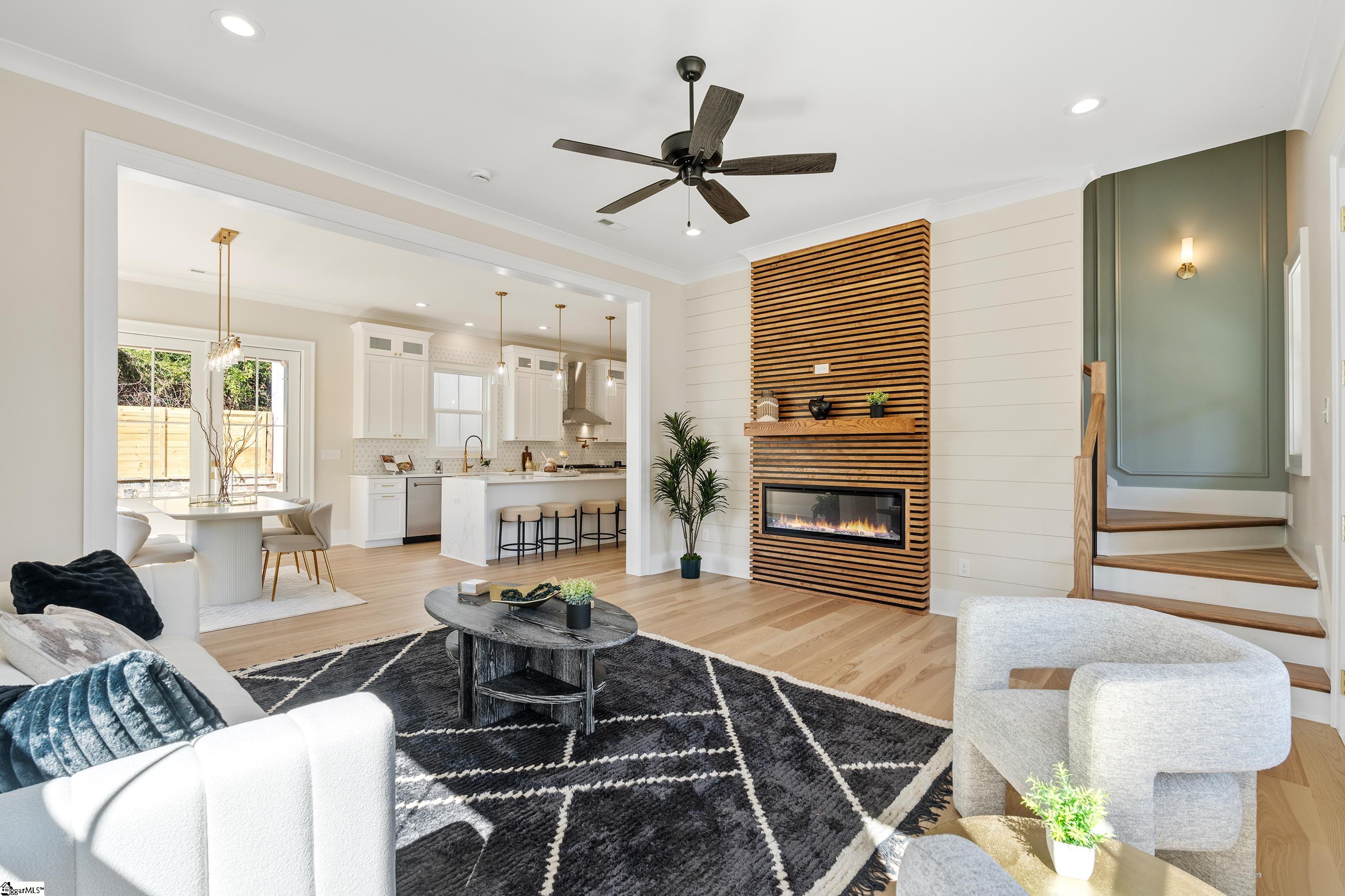 Greenville, South Carolina 29601, United States, 4 Bedrooms Bedrooms, ,4 BathroomsBathrooms,Residential,Active,221513