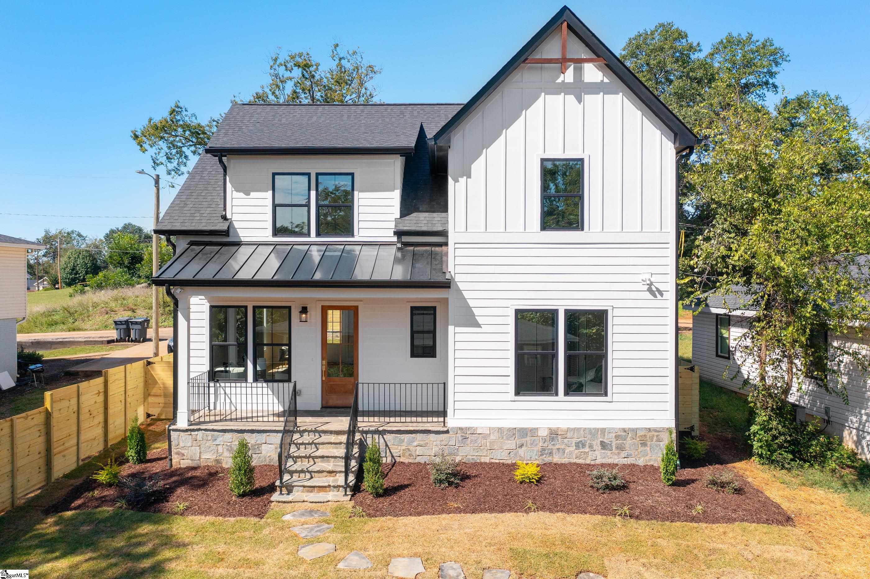 Greenville, South Carolina 29601, United States, 4 Bedrooms Bedrooms, ,4 BathroomsBathrooms,Residential,Active,221513 Greenville, South Carolina 29601, United States, 4 Bedrooms Bedrooms, ,4 BathroomsBathrooms,Residential,Active,221513