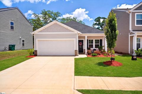 Photo of 2061 Mayfair Mill Avenue, Spartanburg, SC 29301 (MLS # 1595039)