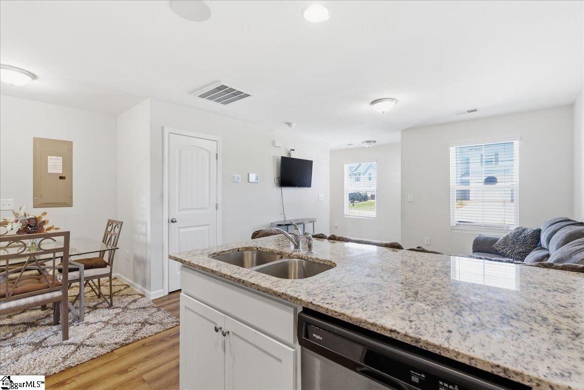 125 Adger Road
