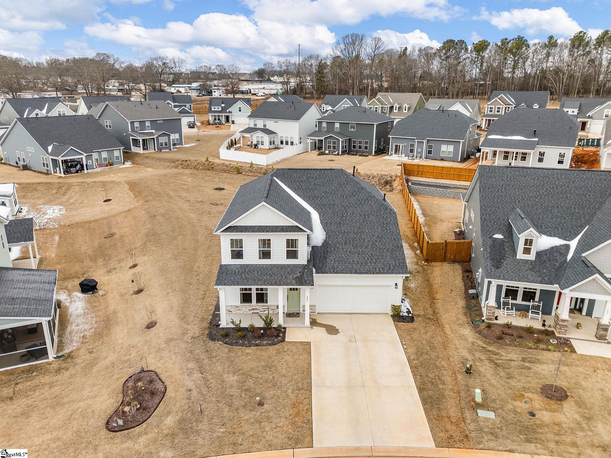 303 Eskdale Road