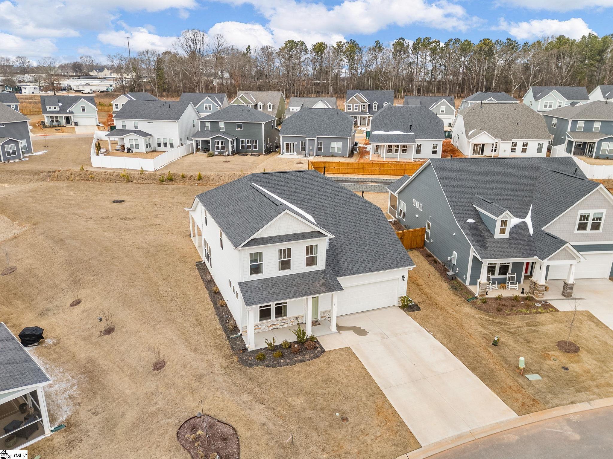 303 Eskdale Road