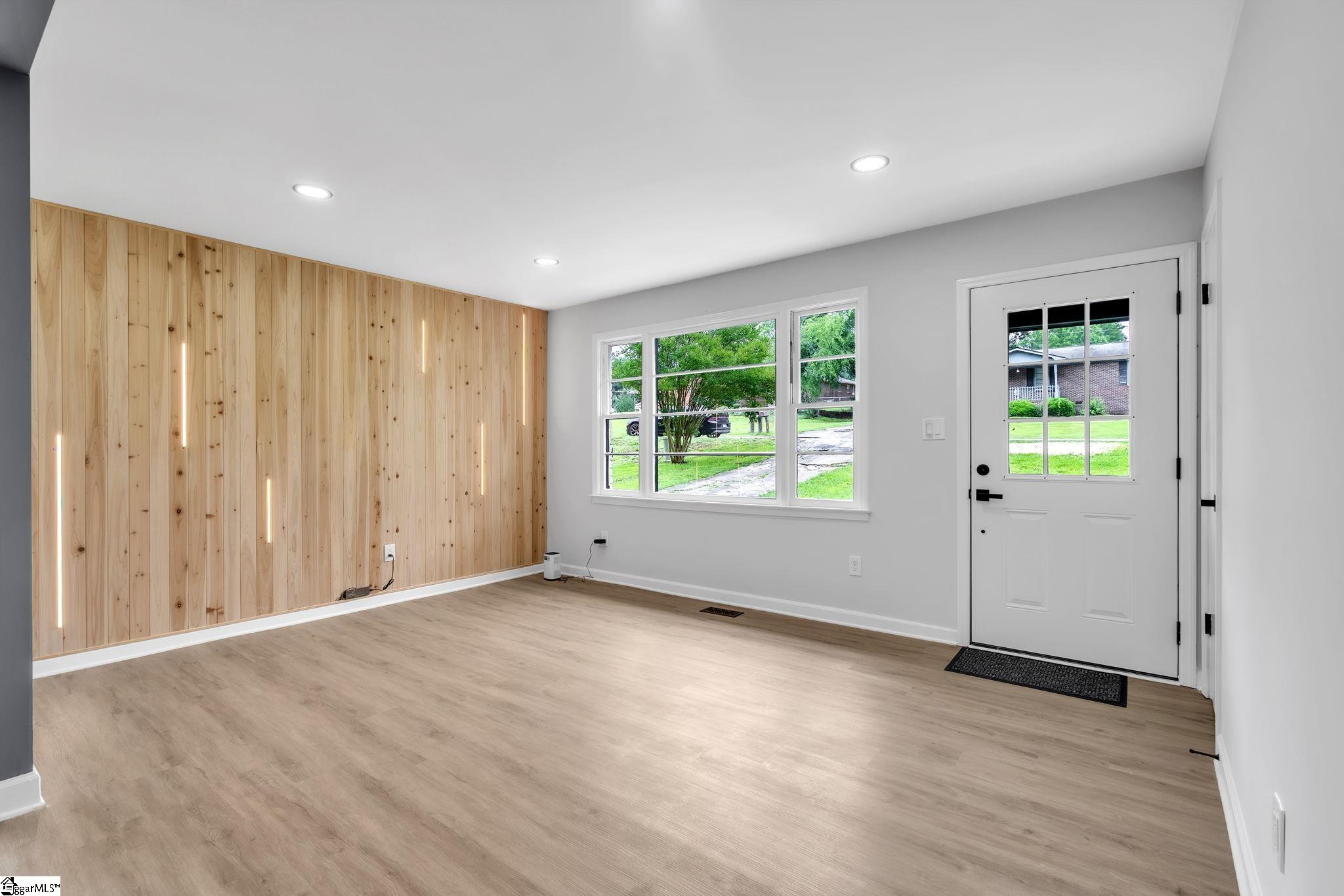 216 Ashcroft Drive