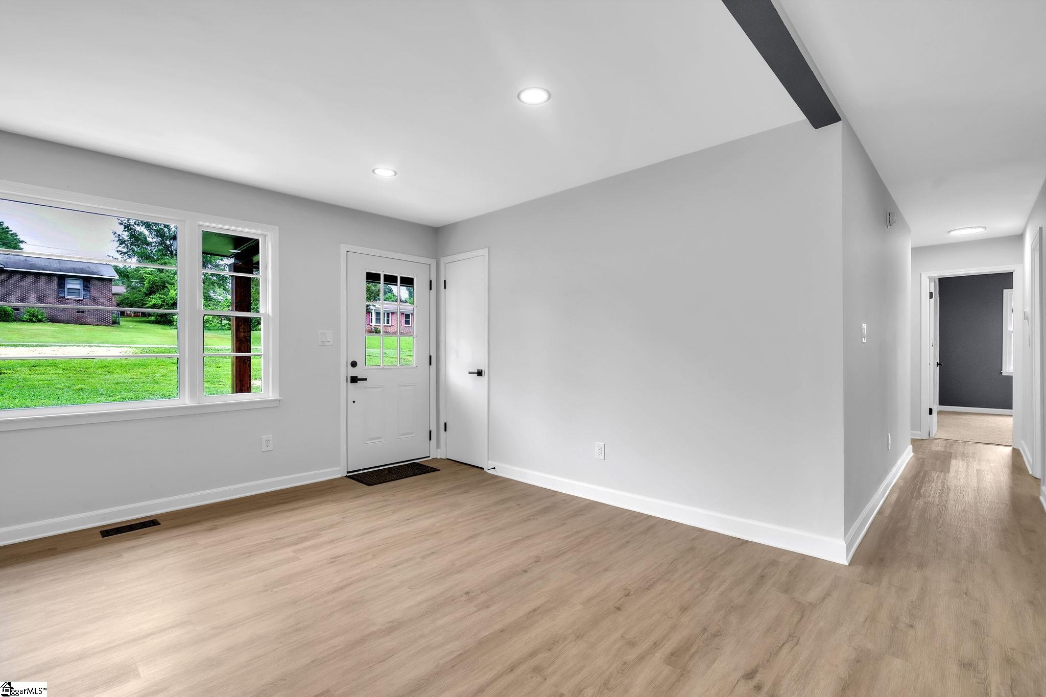 216 Ashcroft Drive
