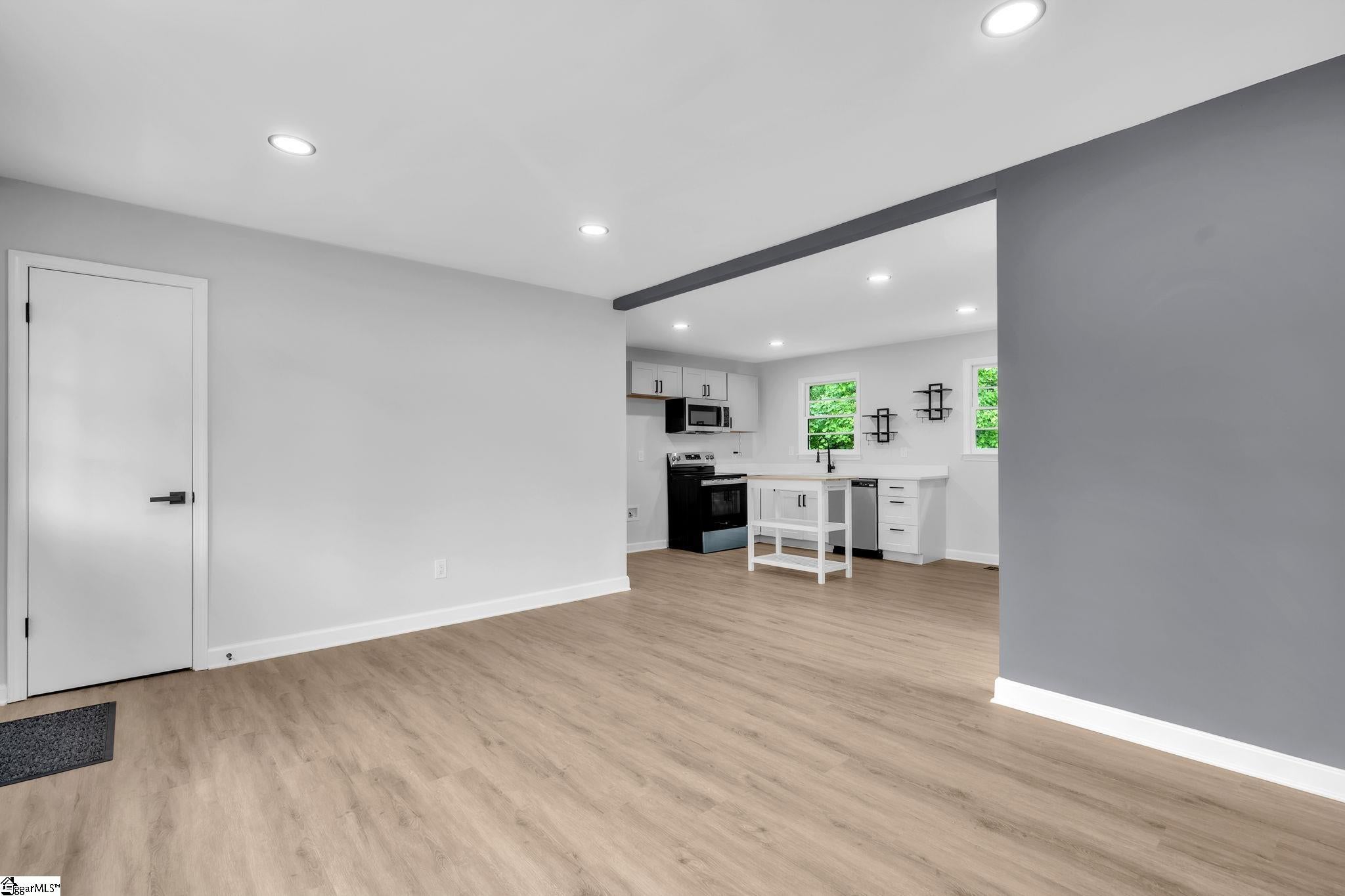 216 Ashcroft Drive