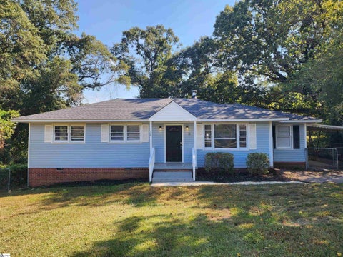 Photo of 28 Kay Drive, Greenville, SC 29605 (MLS # 1606939)