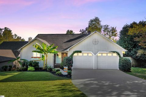 Photo of 29 Kindlin Way, Taylors, SC 29687 (MLS # 1576280)