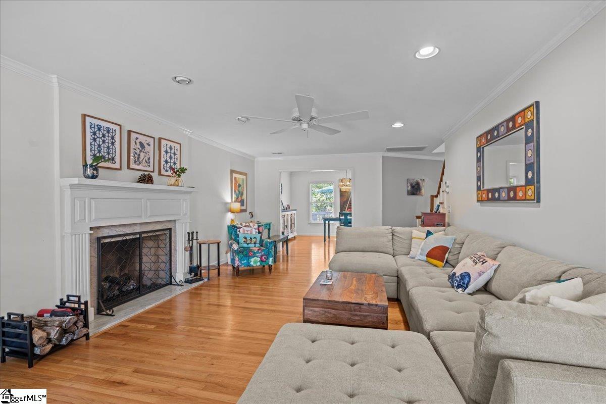 106 Rippleview Drive