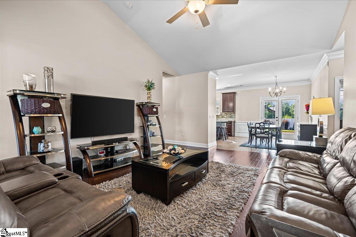 124 Alberta Circle