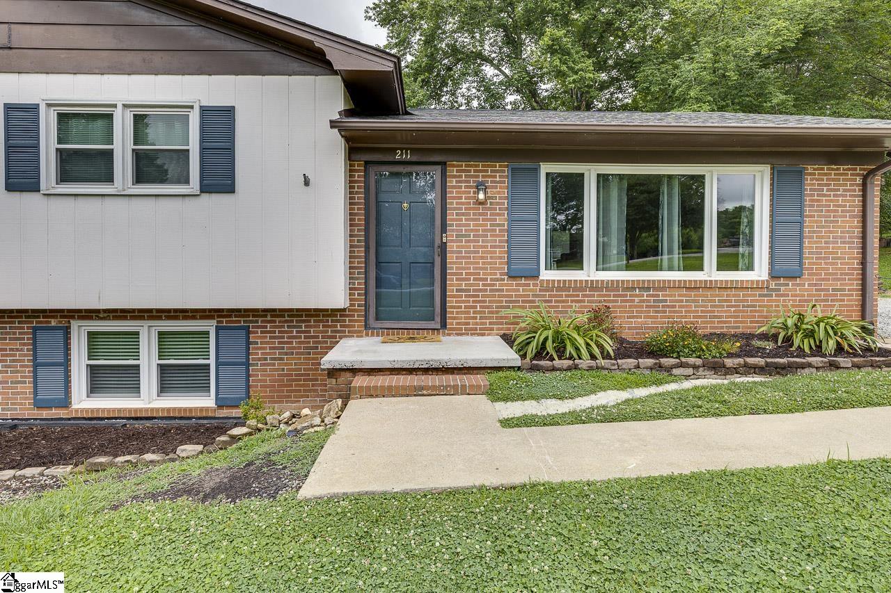 211 Hillandale Road