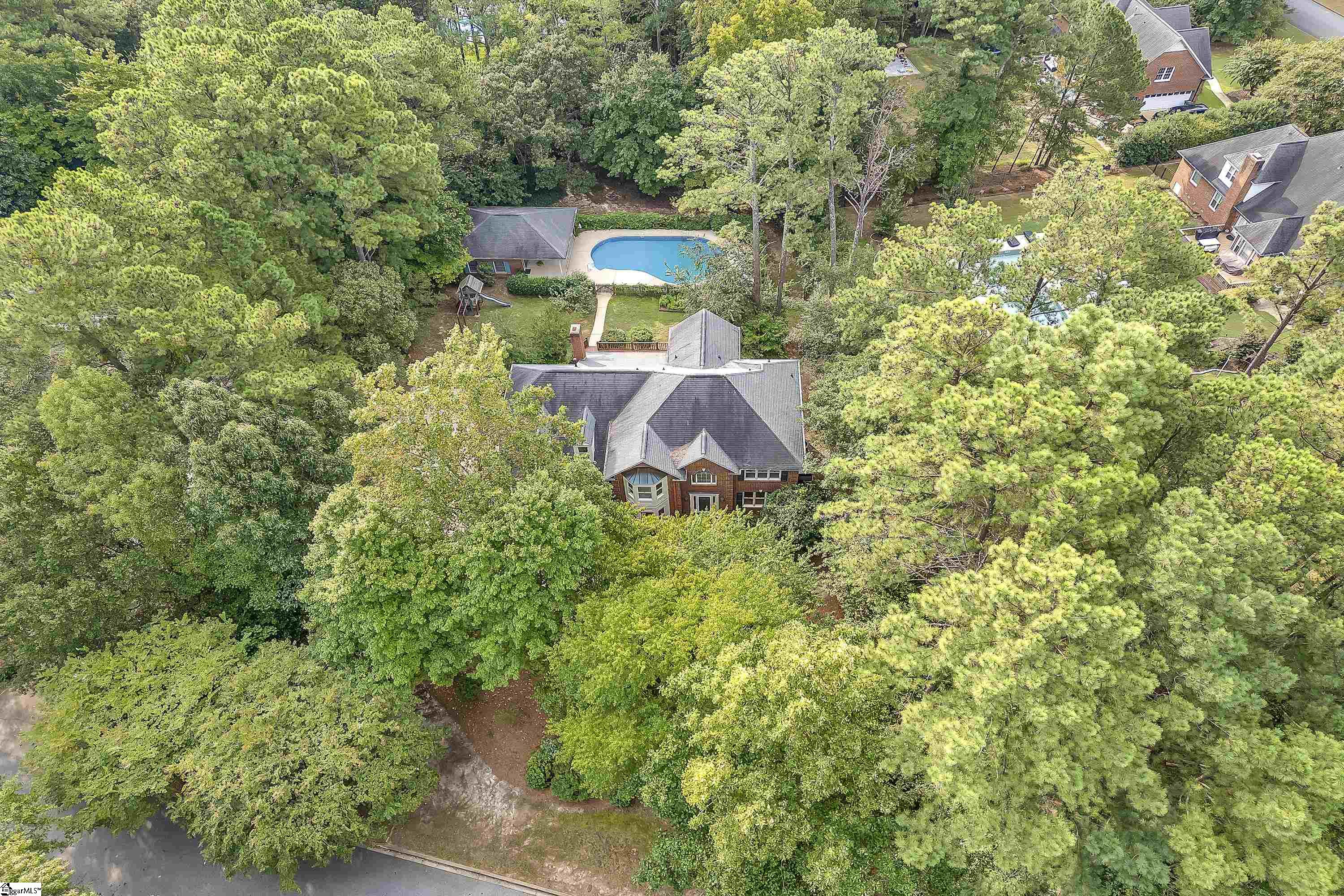 410 E Woodbury Lane