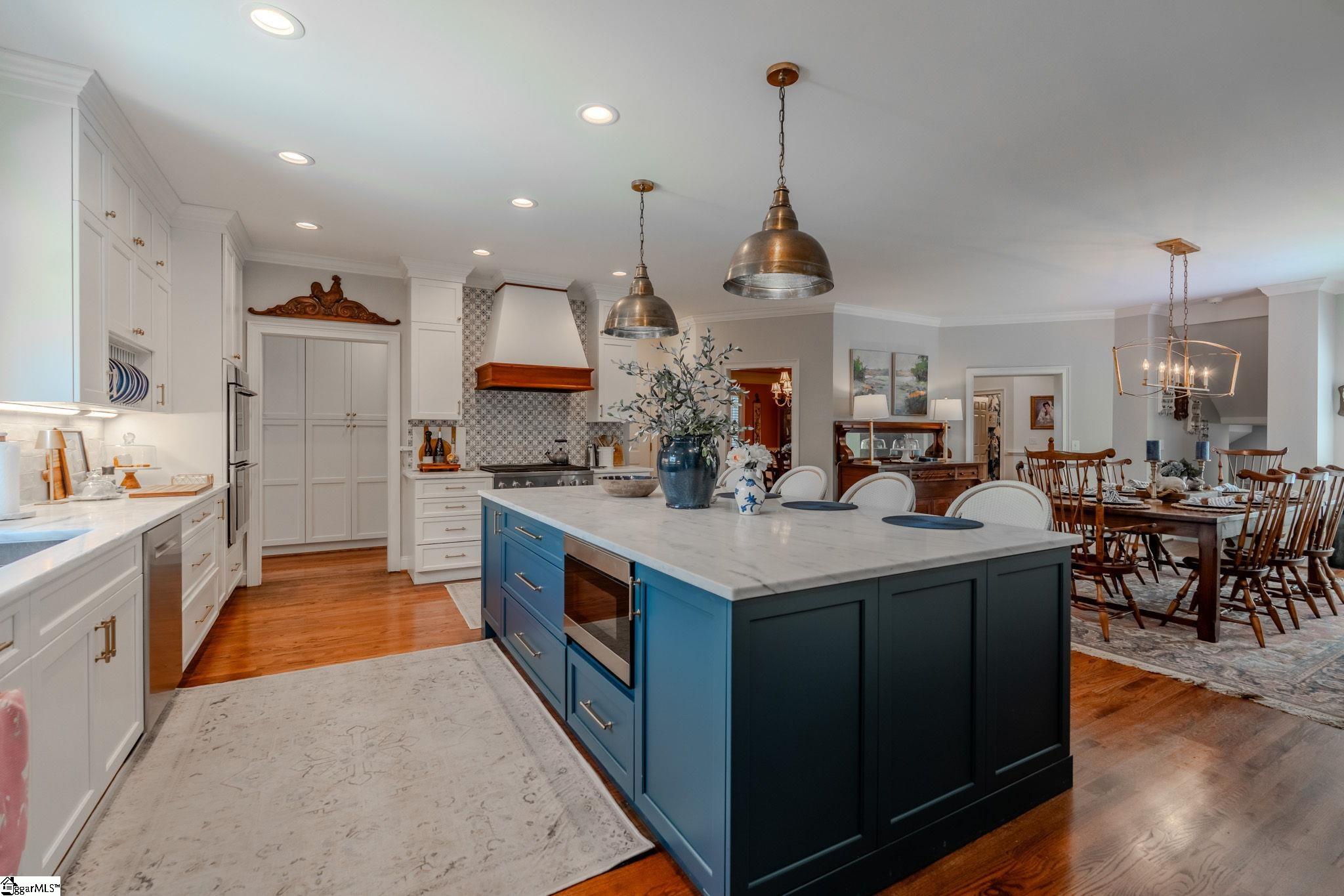 301 Rivercrest Drive