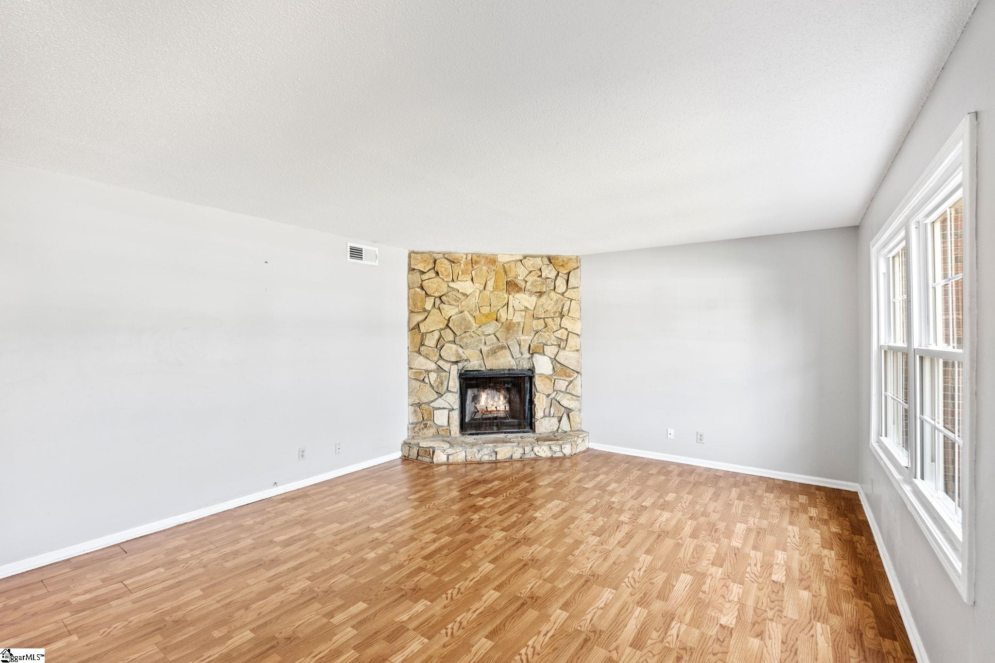 Real Estate Search 4 12 Birchview Street