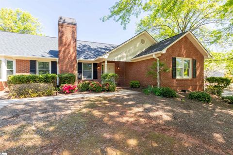 Photo of 142 Fairoaks Drive, Greenville, SC 29615 (MLS # 1587463)