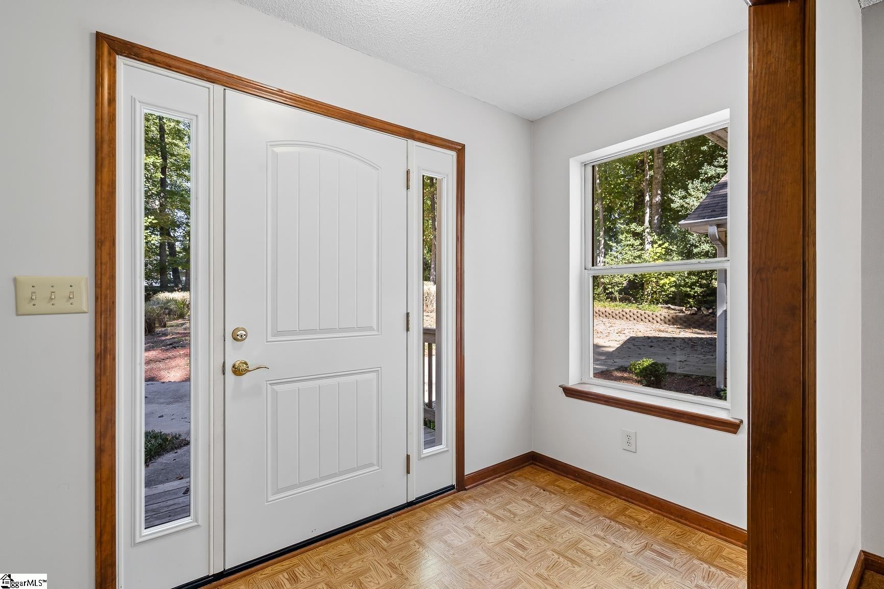 1607 Mcclellan Road