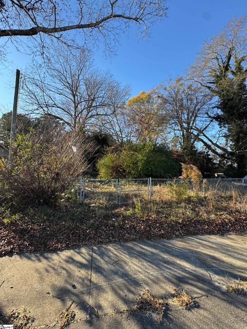 329 Prince Perry Road Easley SC 29640