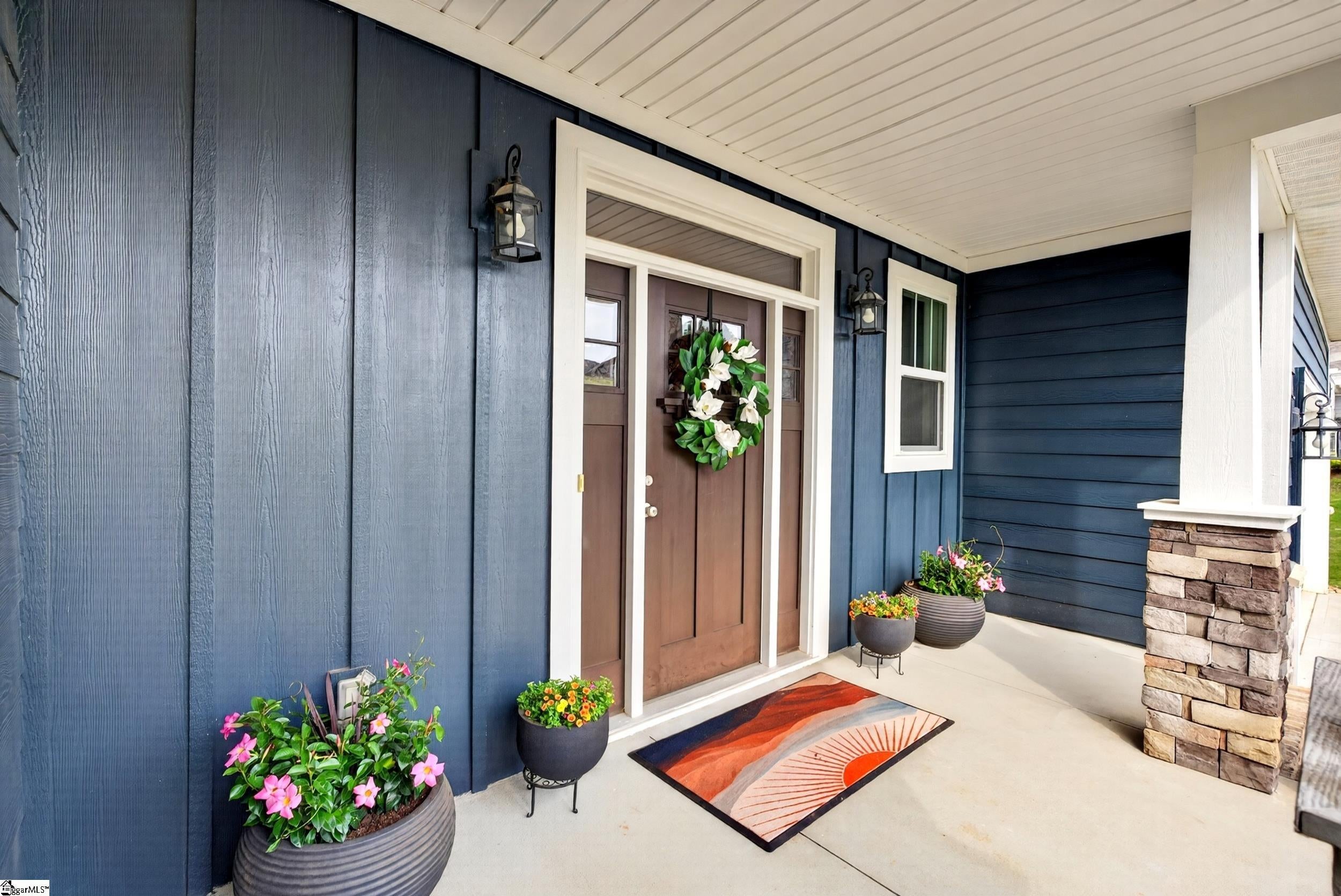977 Garnet Circle