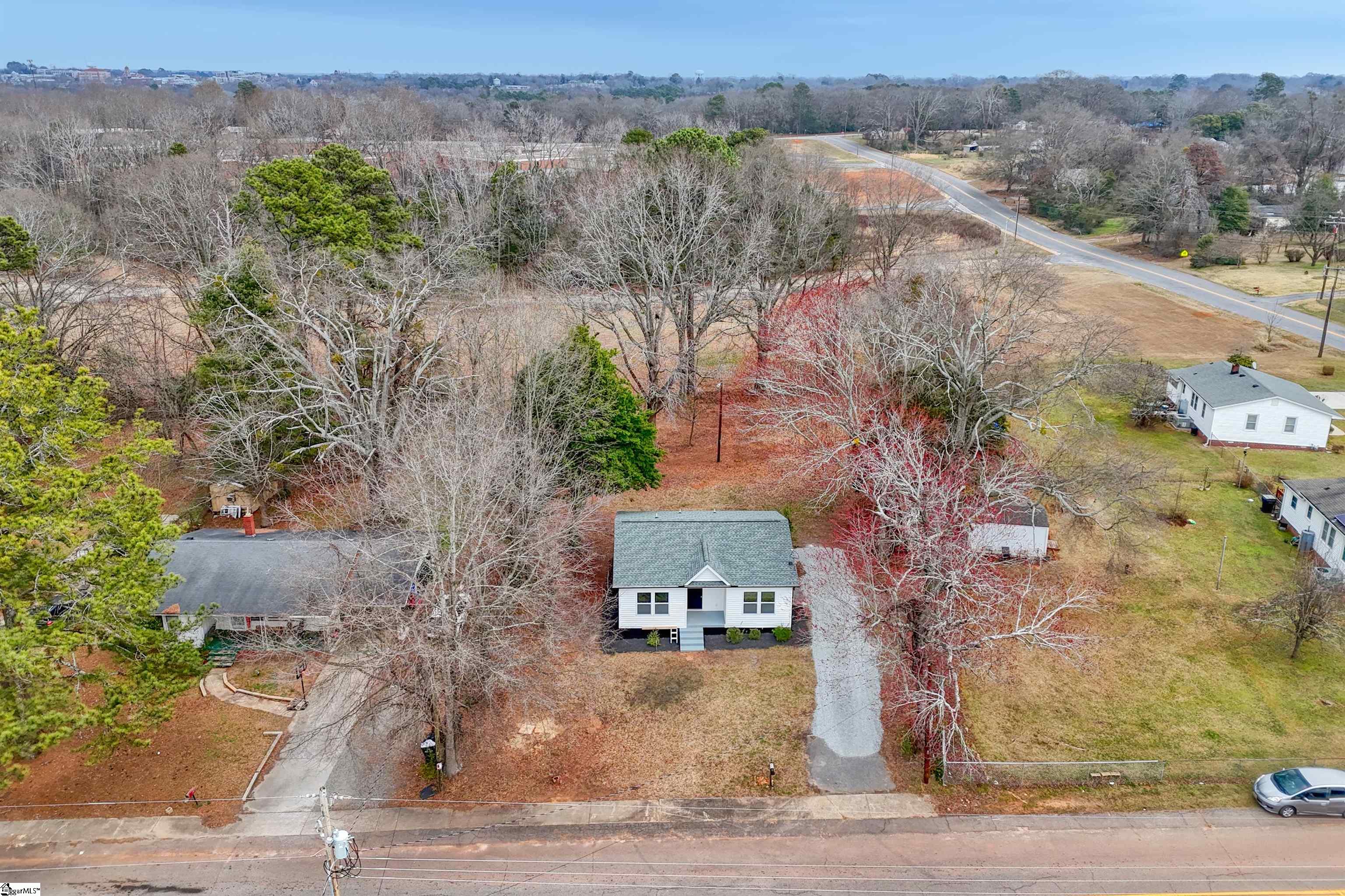 325 Hillcrest Circle