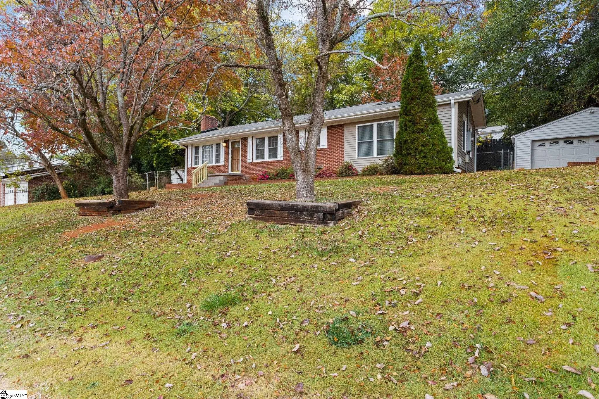 2 Abelia Drive