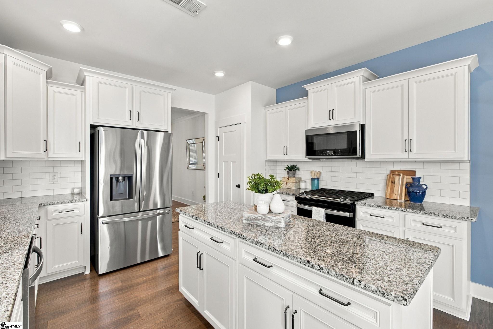 Real Estate Search 4 701 Oak Hill Lane