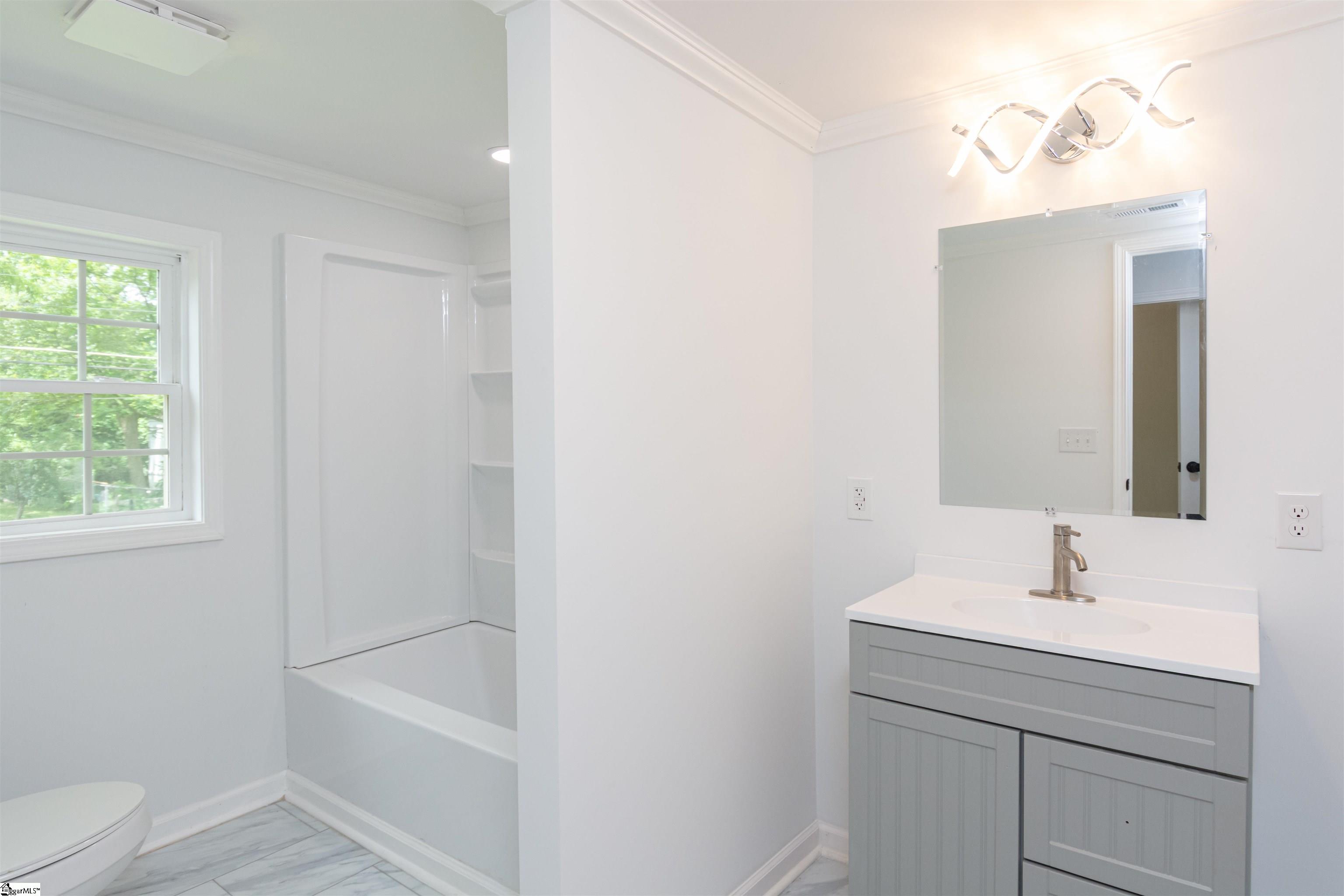 Spartanburg, South Carolina 29301, United States, 3 Bedrooms Bedrooms, ,2 BathroomsBathrooms,Residential,Active,150826