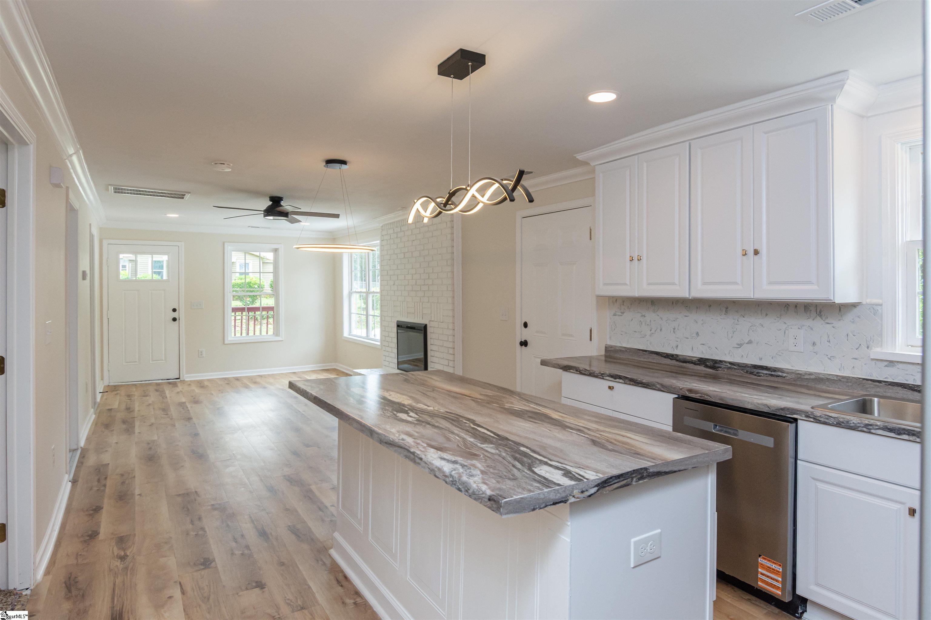 Spartanburg, South Carolina 29301, United States, 3 Bedrooms Bedrooms, ,2 BathroomsBathrooms,Residential,Active,150826