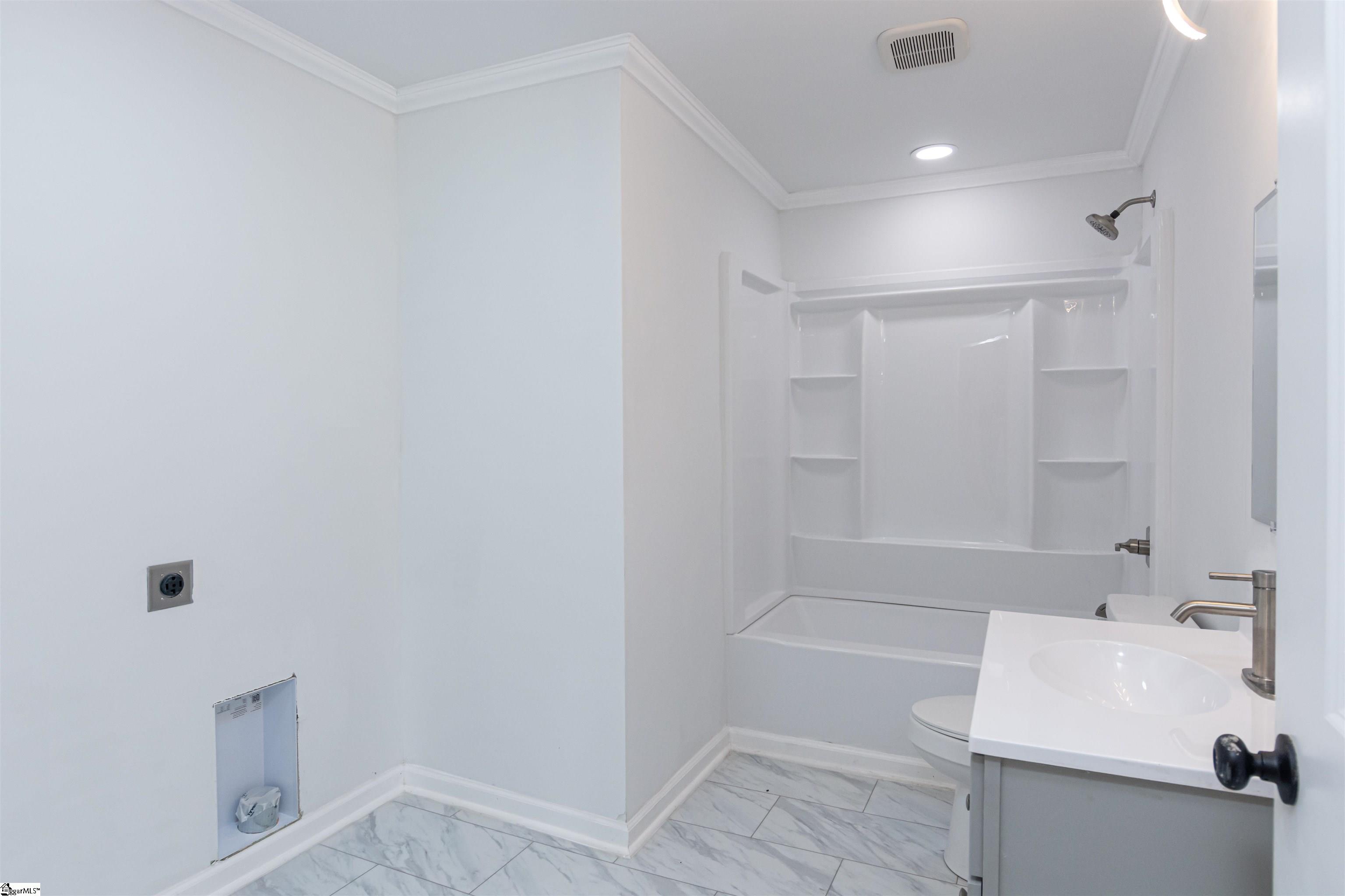 Spartanburg, South Carolina 29301, United States, 3 Bedrooms Bedrooms, ,2 BathroomsBathrooms,Residential,Active,150826