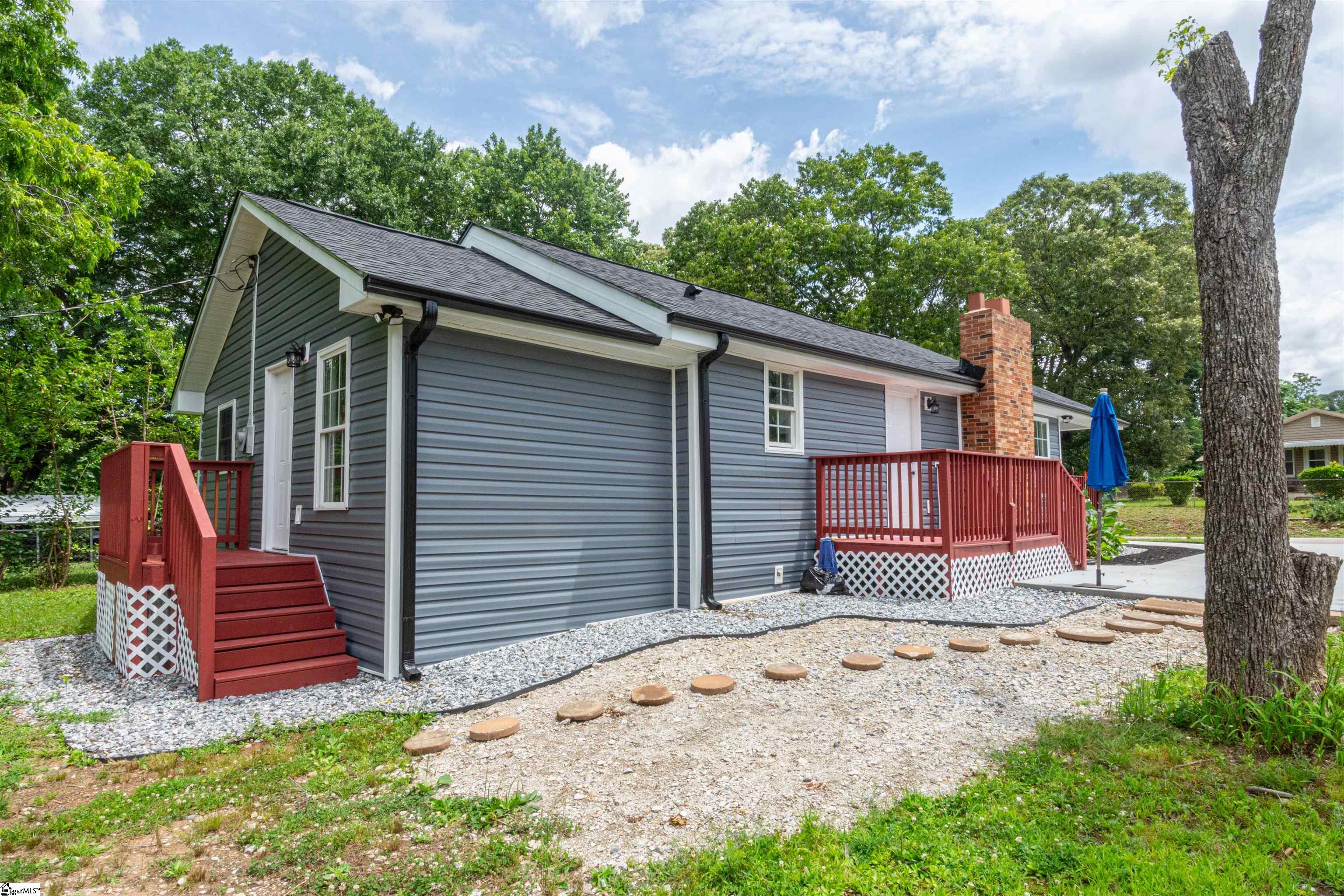 Spartanburg, South Carolina 29301, United States, 3 Bedrooms Bedrooms, ,2 BathroomsBathrooms,Residential,Active,150826