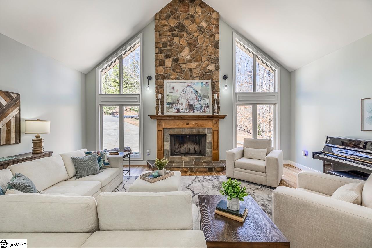 290 Coves End Point