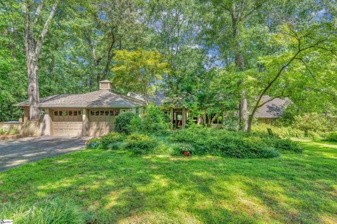 Photo of 418 Woodland Way, Greenville, SC 29607 (MLS # 1598353)