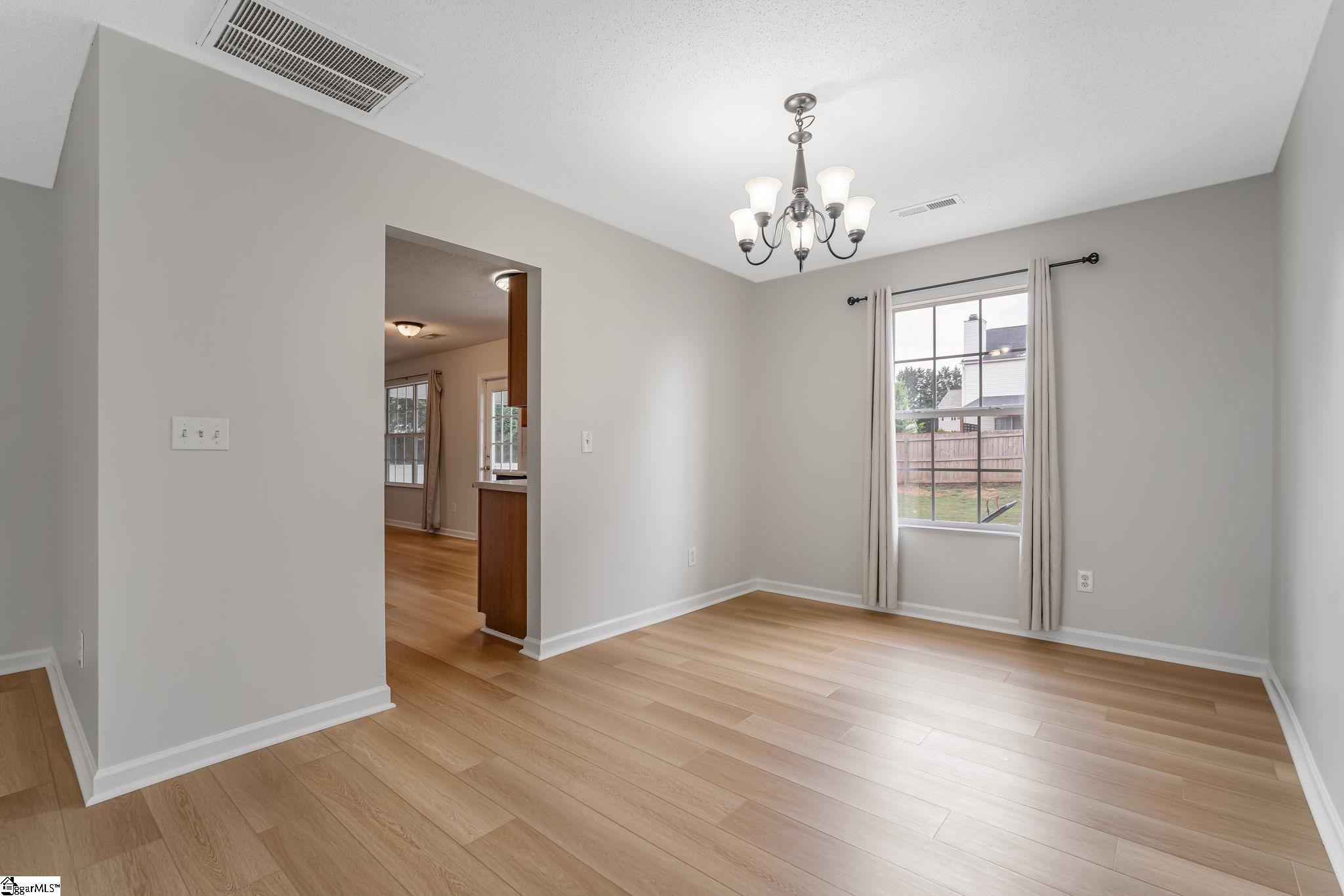 Mauldin, South Carolina 29662, United States, 4 Bedrooms Bedrooms, ,3 BathroomsBathrooms,Residential,Active,159765