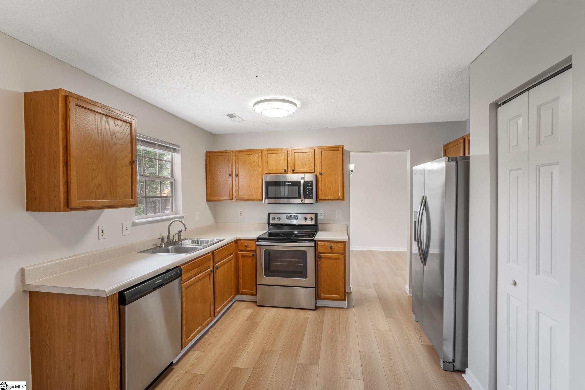 Mauldin, South Carolina 29662, United States, 4 Bedrooms Bedrooms, ,3 BathroomsBathrooms,Residential,Active,159765