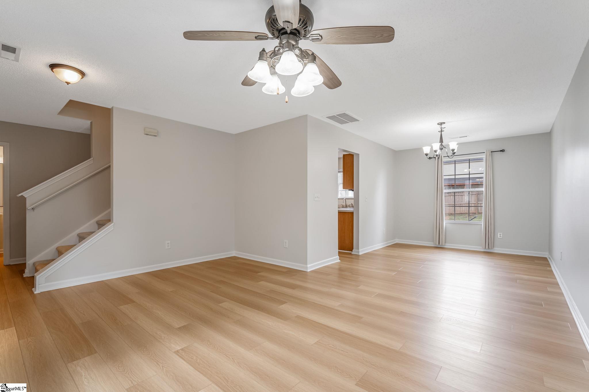 Mauldin, South Carolina 29662, United States, 4 Bedrooms Bedrooms, ,3 BathroomsBathrooms,Residential,Active,159765