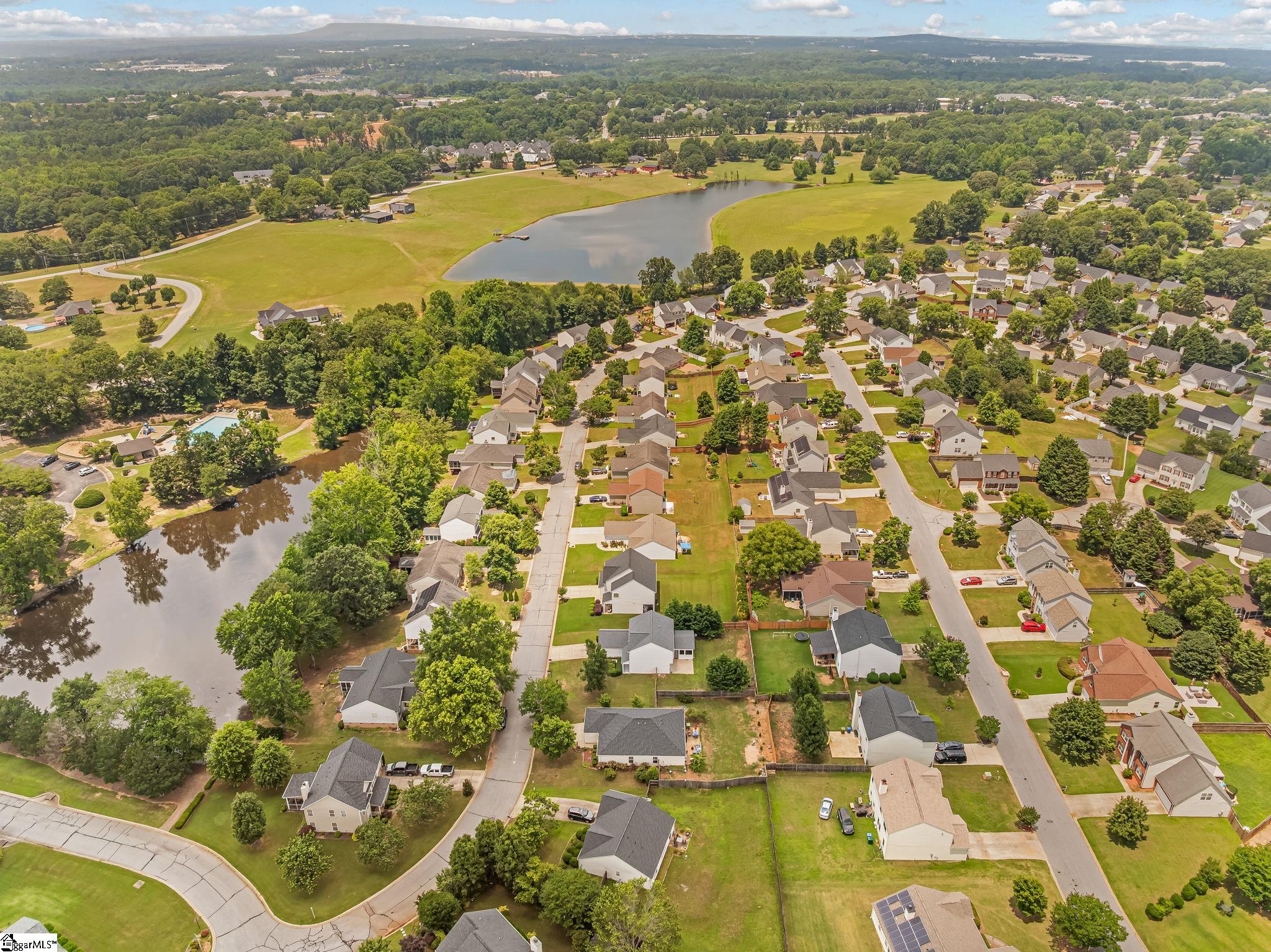 Mauldin, South Carolina 29662, United States, 4 Bedrooms Bedrooms, ,3 BathroomsBathrooms,Residential,Active,159765
