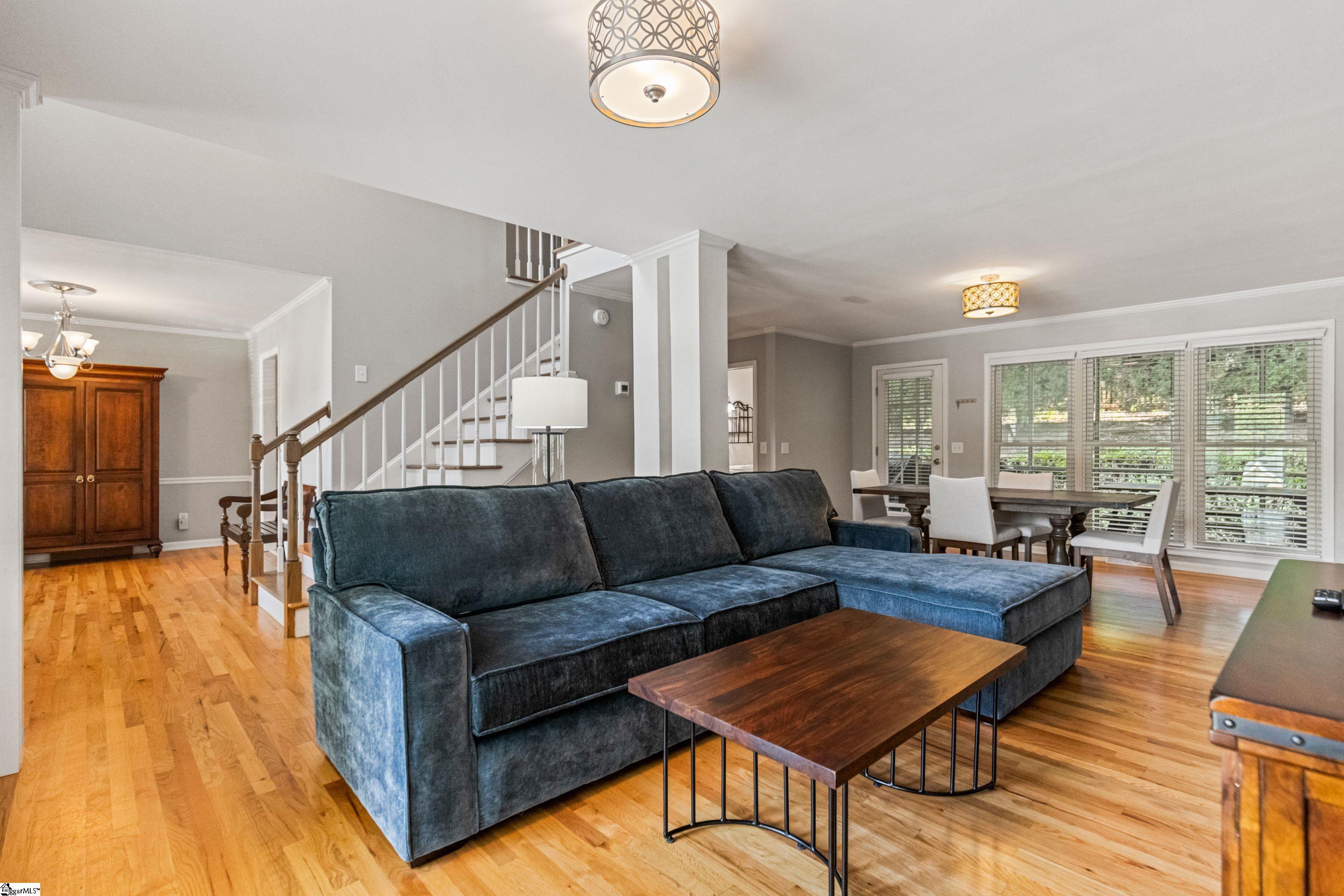 17 Julesking Court