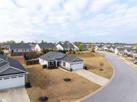Photo of 402 Edgehill Court, Greenville, SC 29617 (MLS # 1592854)