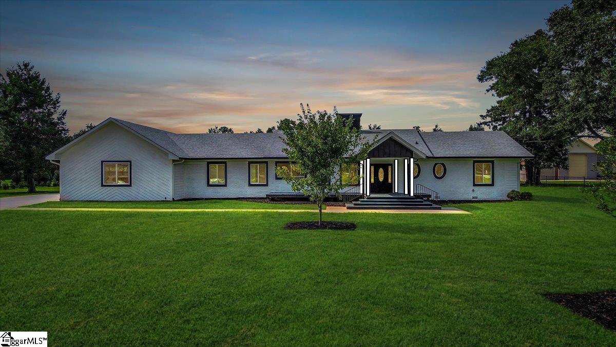 Taylors, South Carolina 29687, United States, 4 Bedrooms Bedrooms, ,3 BathroomsBathrooms,Residential,Active,200836