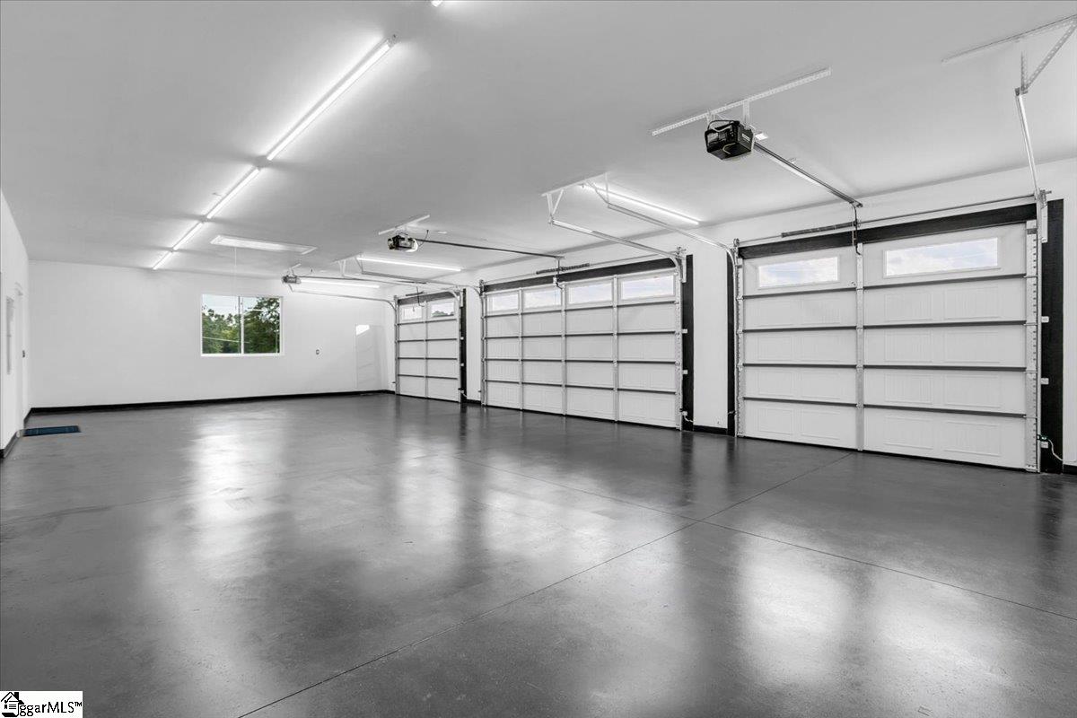 Taylors, South Carolina 29687, United States, 4 Bedrooms Bedrooms, ,3 BathroomsBathrooms,Residential,Active,200836