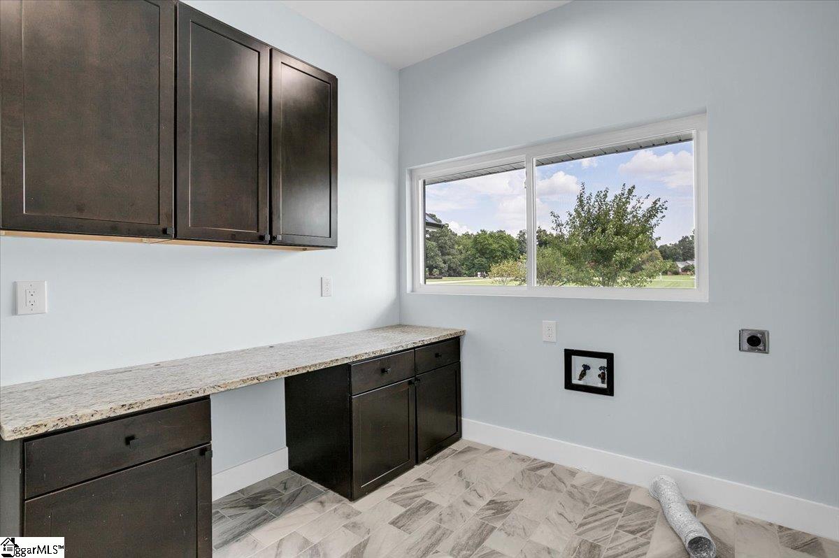 Taylors, South Carolina 29687, United States, 4 Bedrooms Bedrooms, ,3 BathroomsBathrooms,Residential,Active,200836