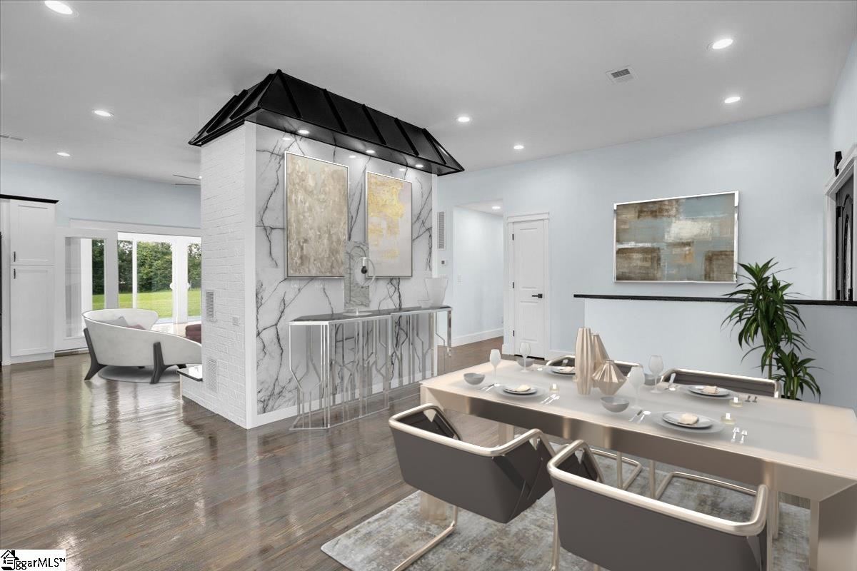 Taylors, South Carolina 29687, United States, 4 Bedrooms Bedrooms, ,3 BathroomsBathrooms,Residential,Active,200836