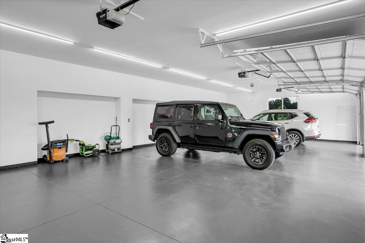 Taylors, South Carolina 29687, United States, 4 Bedrooms Bedrooms, ,3 BathroomsBathrooms,Residential,Active,200836