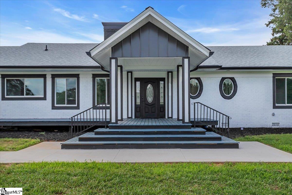 Taylors, South Carolina 29687, United States, 4 Bedrooms Bedrooms, ,3 BathroomsBathrooms,Residential,Active,200836